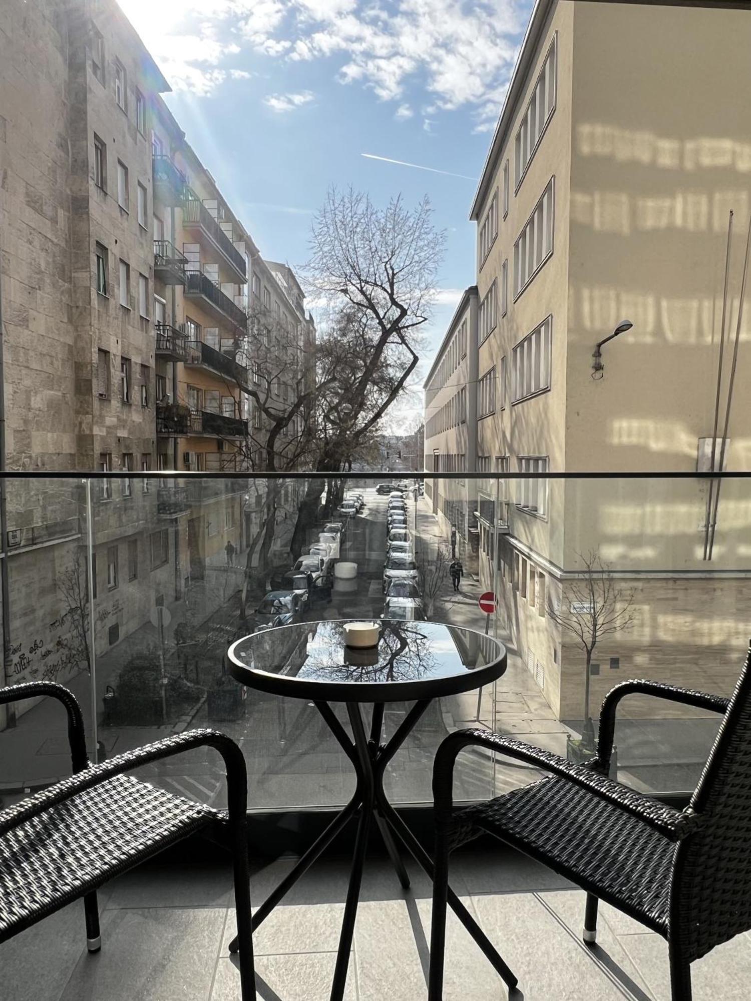 The Riverhouse بودابست المظهر الخارجي الصورة
